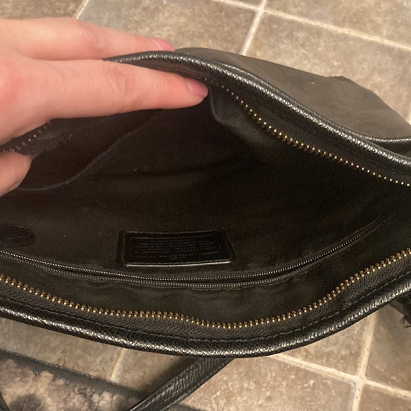 Coach leather crossbody - Picture 5 of 6